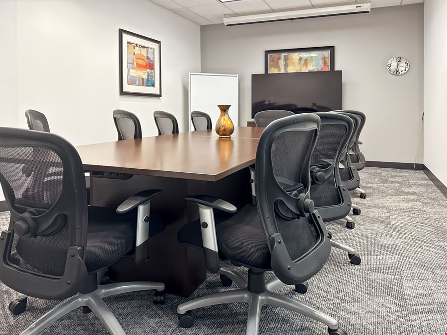 Regus - Union Hills Office Plaza