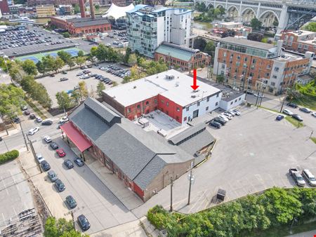 2111 Center St