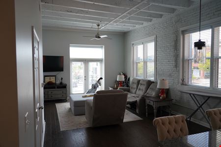 210-216 N Main St