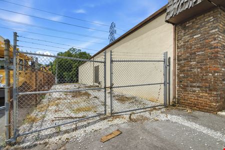 3,806 SF Office/Warehouse Flex Building