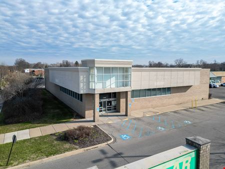 Retail space for Rent at Former Walgreen's in Oak Park