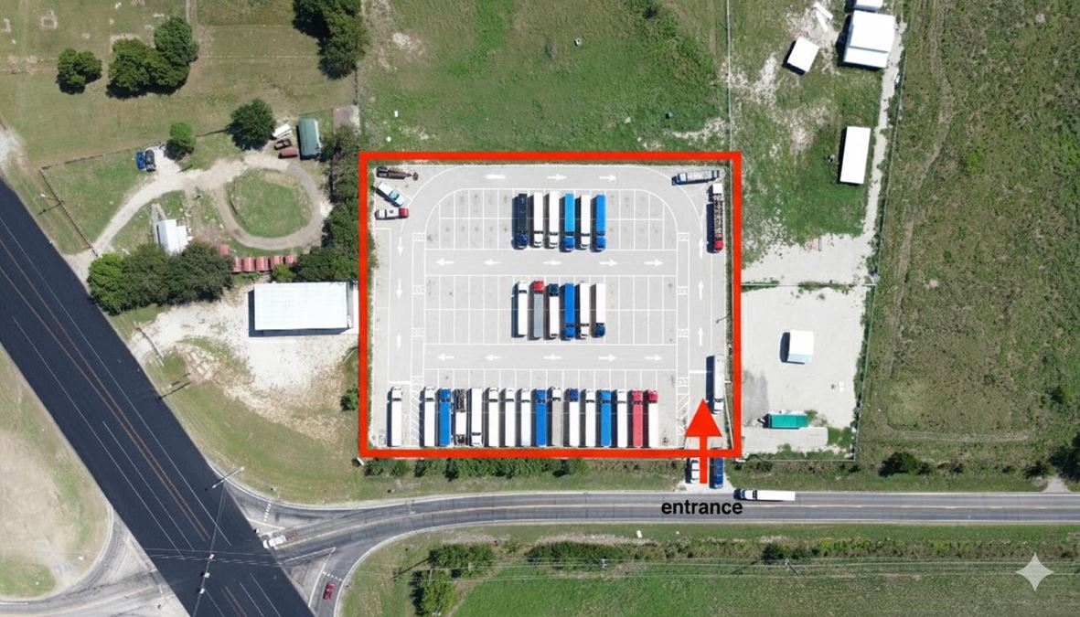 Truck, trailer, RV, and boat parking yard for lease in Greenville TX