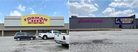 Commercial space at Manhattan Plaza in Toledo
