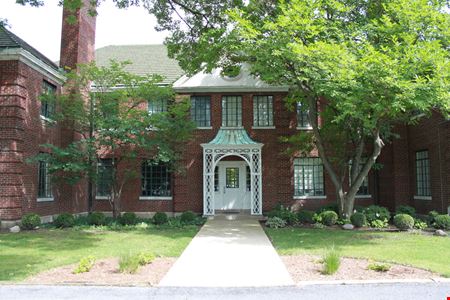 Woodridge Professional Building