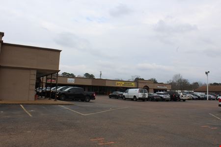 Prime Retail/Office Space on S. Pearson Rd