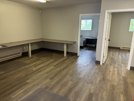 63 Airport Dr # 9