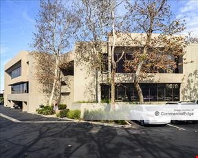 1601 Newport Plaza