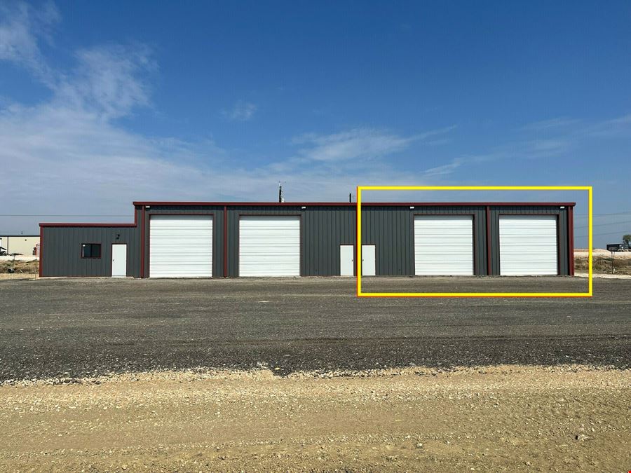 5323 FM 1044 Bldg 3 5323 FM 1044 Building 3 , New Braunfels, TX 78130