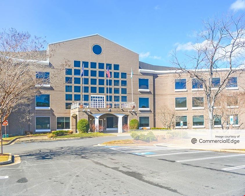 Innsbrook Corporate Center - Lakeview Center