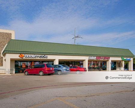 Retail space for Rent at Oates Park Shopping Center in Mesquite