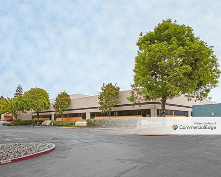 Industrial space for Rent at 415 Oakmead Pkwy in Sunnyvale