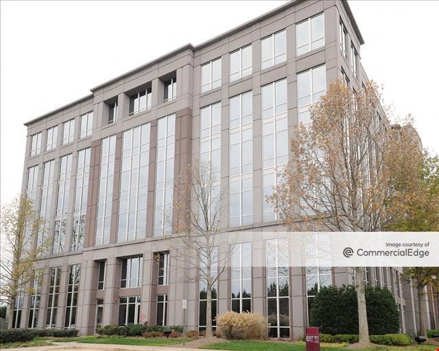 Satellite Place - Building 800