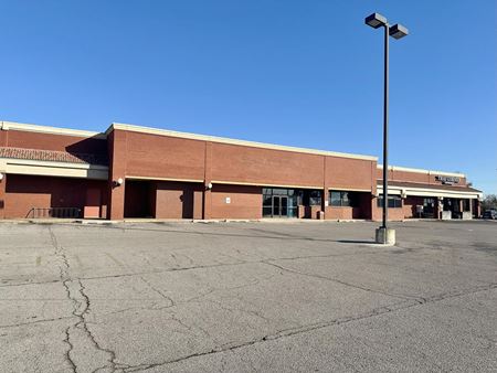Retail space for Rent at 1409 E. Danforth Road in Edmond