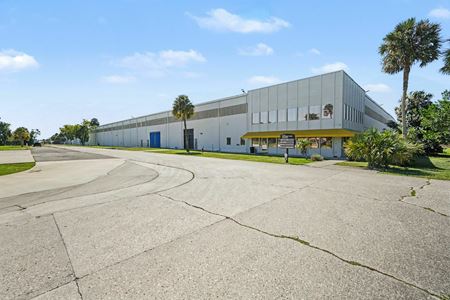 Warehouse for Sub-Lease