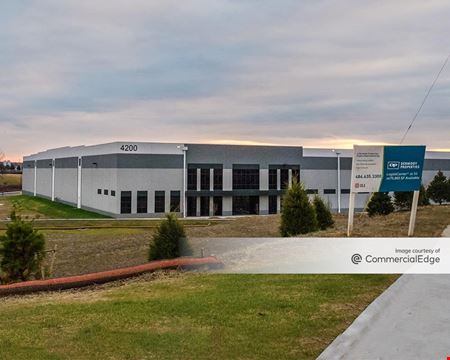 Industrial space for Rent at LogistiCenter at 33 in Easton