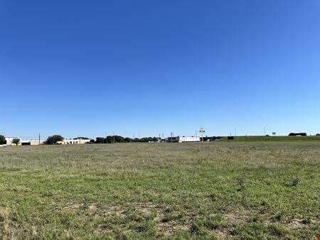 4126 Loop 322 - 2.50 ACRES