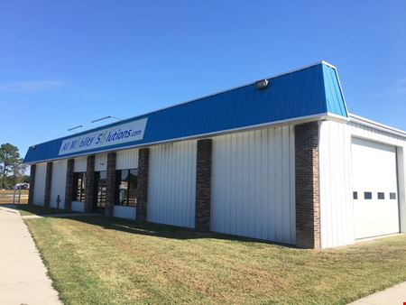 Highly Visible Retail Showroom/Warehouse on Rt 13
