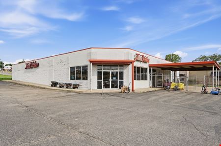 Two-Building Retail / Owner-User Opportunity – Hamilton Ave & W. Kemper Rd