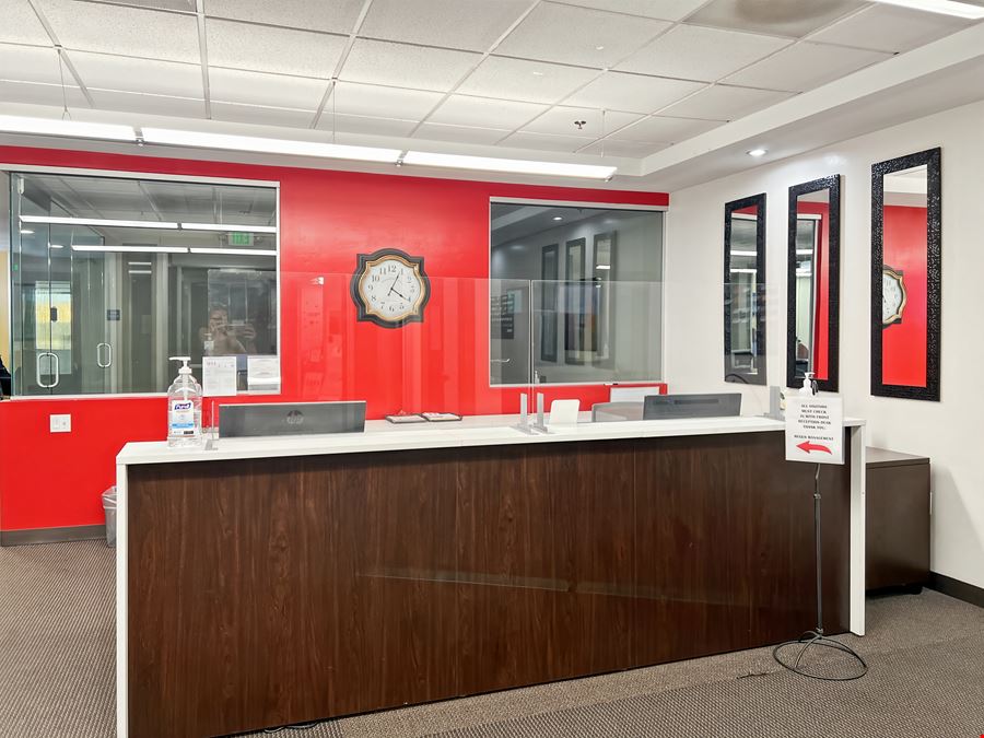 Regus - Bakersfield - 4900 California Avenue