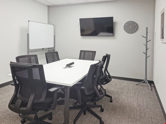 Regus - Louisville - 285 Century Pl