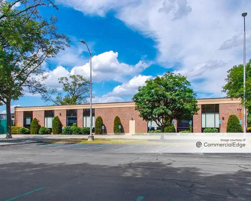 443 Jefferson Blvd
