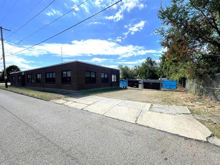 Industrial space for Sale at 2318 13th St NE in Canton