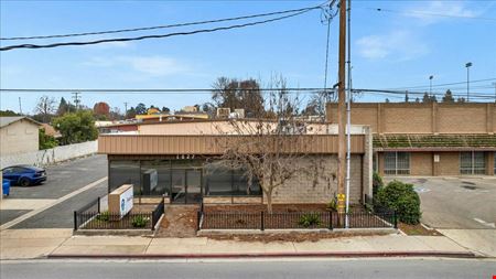 Multi Tenant Industrial Building Near Highway 198