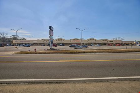 Dodge Plaza Shopping Center