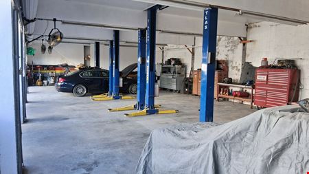 WAREHOUSE ARTS AUTO