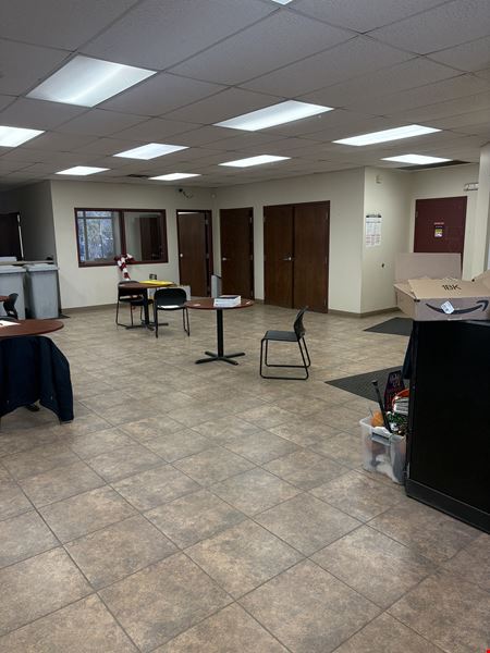 COMMERCIAL/INDUSTRIAL WITH FENCED YARD