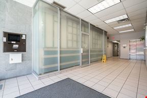 6th & 6th Professional Building