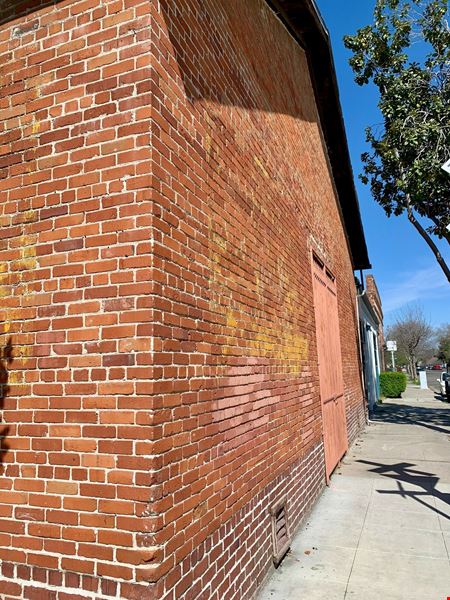 242 East Oak Avenue