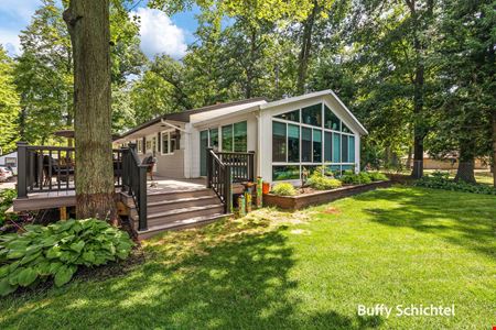 Commercial space at 10765 Nichols Rd in Holton