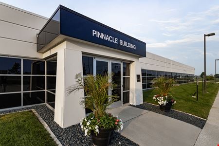 Office space for Sale at Pinnacle Building in Des MoinesUrbandale