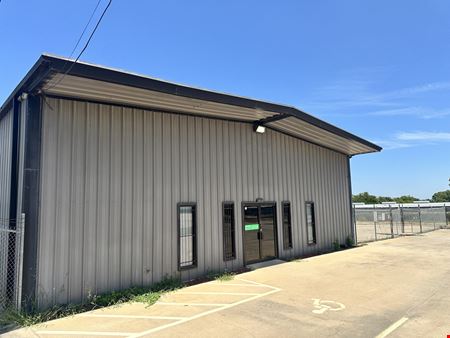 Industrial space for Rent at 5,000 SF Office/Warehouse w/ Fenced Storage on 1.10 AC in Fort Worth