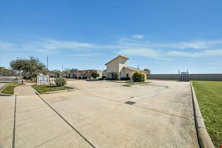 2708 SF Medical Office -