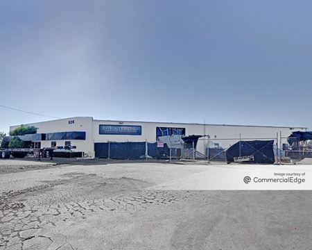 Industrial space for Rent at 922-924 & 926 South Lyon Street in Santa Ana