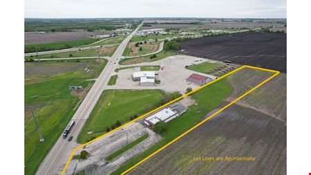 Retail space for Sale at 3038 N State Route 71 in Ottawa