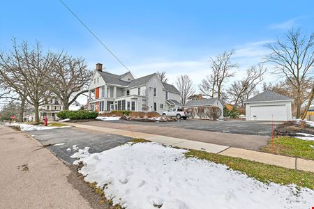 303 N Main St