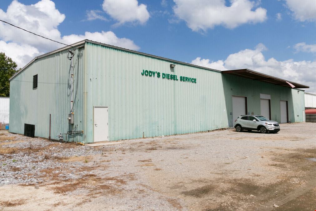 Office/Warehouse with Storage Yard