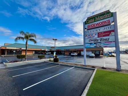 Retail space for Rent at 1,425 SF in Country Plaza in Bakersfield