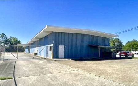 Industrial space for Rent at 706 Anchors St in Fort Walton Beach