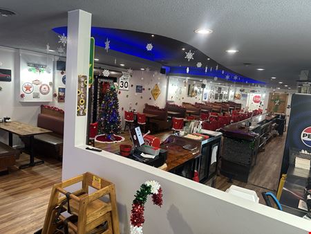 3807 Fort St (M-85), Restaurant with Outdoor Café