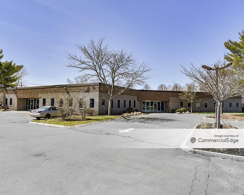 Audubon Commerce Center