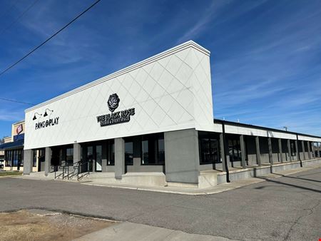 Retail space for Sale at 1930 N Broadway St in Moore