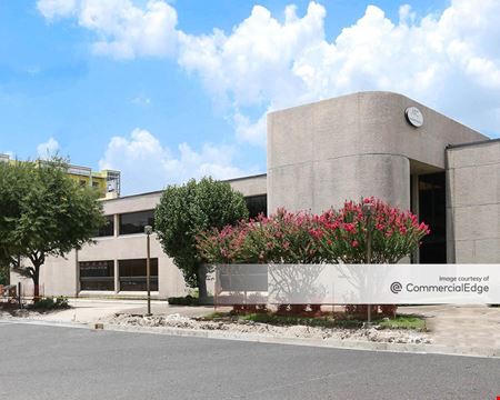 Office space for Rent at 2900 Smith Street in Houston