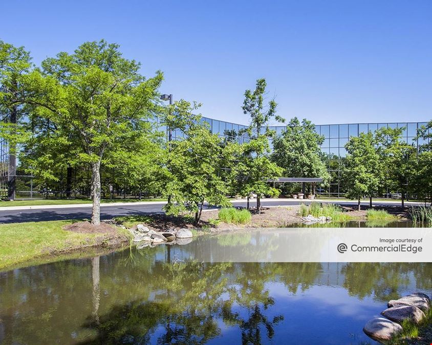 Bannockburn Lake Office Plaza II