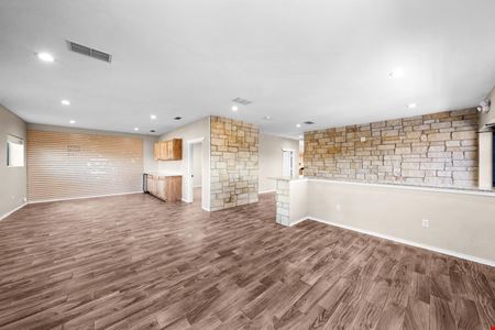 11639 E US-175