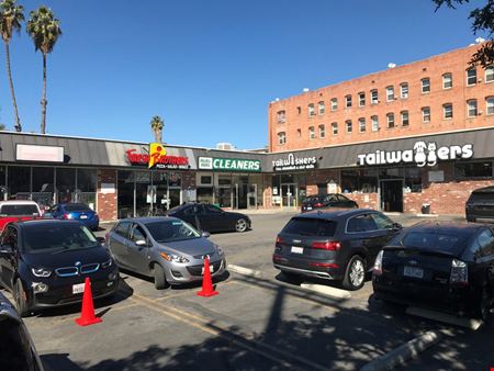 Turn Key Nail Salon in Bustling Hollywood Shopping Center