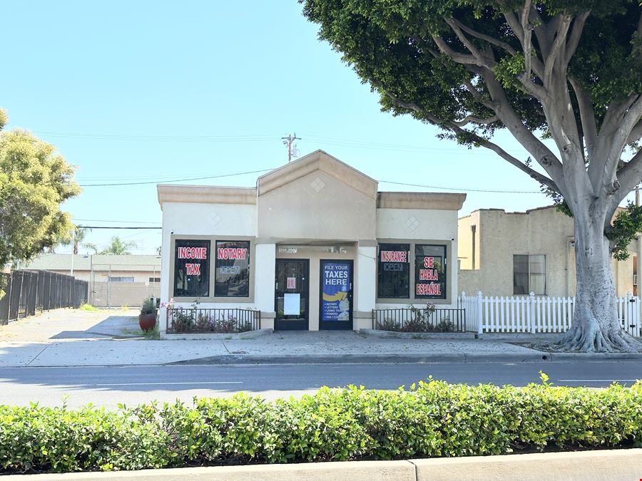 14812 Paramount Blvd
